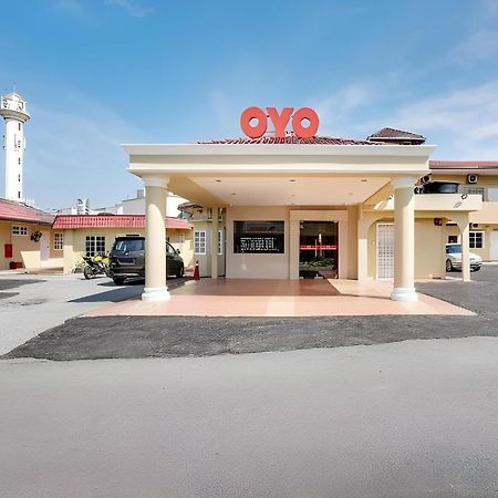 Oyo 44094 Bangi Lanai Hotel Exterior foto